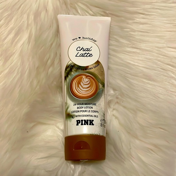 Pink Victoria’s Secret Chai Latte Body Lotion- 8 oz Bottle - Picture 1 of 11